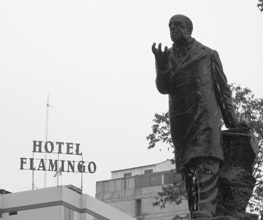 Faustino Sarmiento, Av. Arenales, Lima